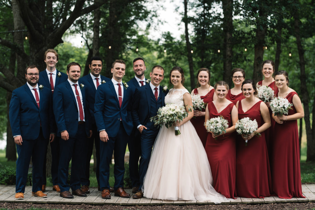 Des Moines Wedding Barnes Place Wedding Venue Lauren + Matt