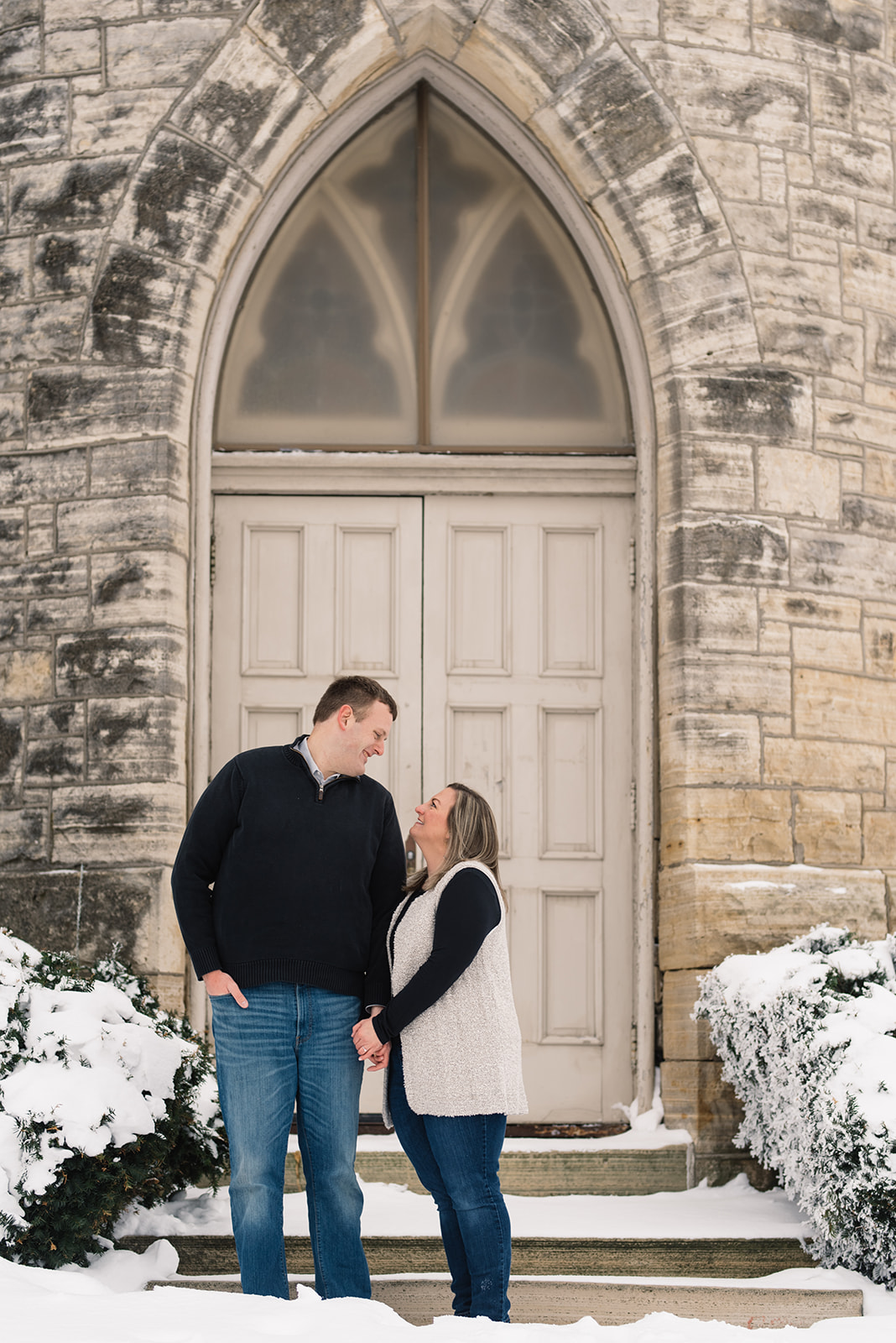 Mount Vernon Iowa Cedar Rapids Engagement and Wedding Photographer Kari and Chris