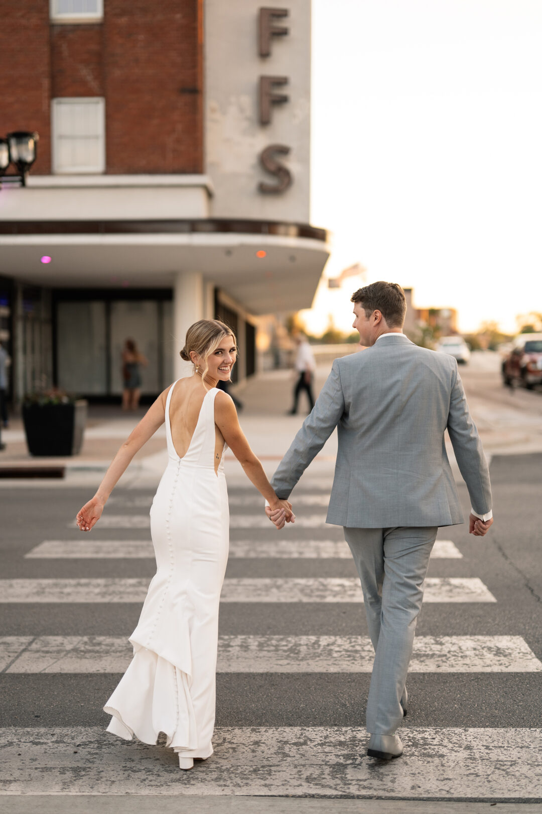Cedar Rapids Wedding | Eastbank Wedding Venue | Erin + Chad
